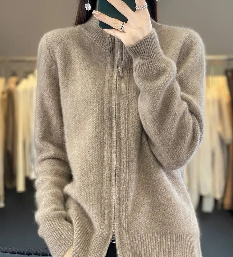 Cassandra | Merino Sweater with Zipper