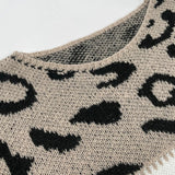 Leila | Knitted Sweater with Trendy Leopard Print